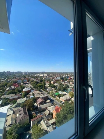 Купить однокомнатную квартиру в Ростовской области. Вариант № 7646296, 9, площадь -  квм, цена 5530000 рублей