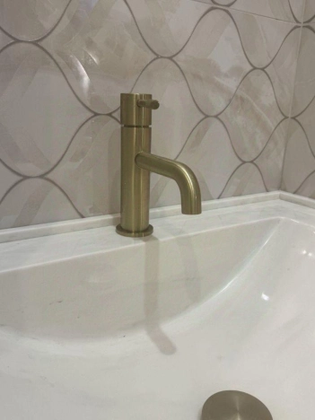 Купить квартиру в Москве. Вариант № 8701436, 27, площадь - квм, цена 55000000 рублей