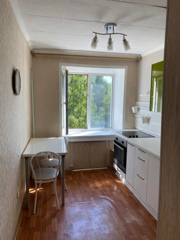 Купить однокомнатную квартиру в Обь. Вариант № 5922132, 3, площадь -  квм, цена 3200000 рублей