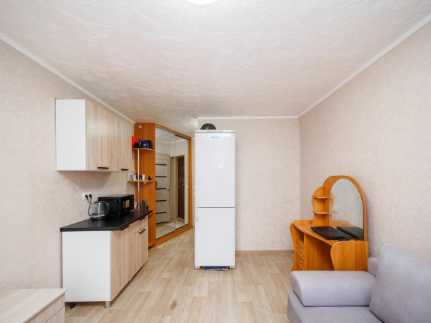 Купить комнату в Омске. Вариант № 3993956, 2, площадь -  квм, цена 1750000 рублей