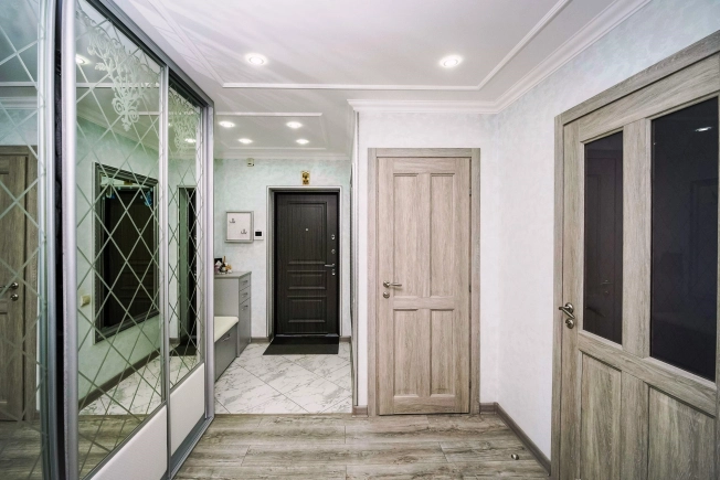 Купить квартиру в Омске. Вариант № 9563803, 23, площадь -  квм, цена 14800000 рублей