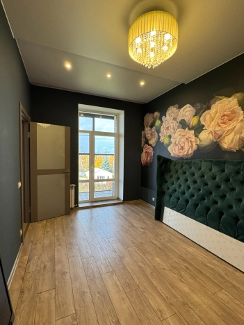 Купить трехкомнатную квартиру на улице Одесская в Вологде. Вариант № 21999, 20, площадь -  квм, цена 11800000 рублей