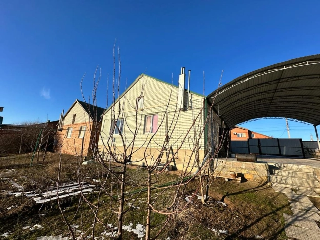 Купить дом на улице Хомутникова в Элисте. Вариант № 6186, 12, площадь -  квм, цена 8500000 рублей