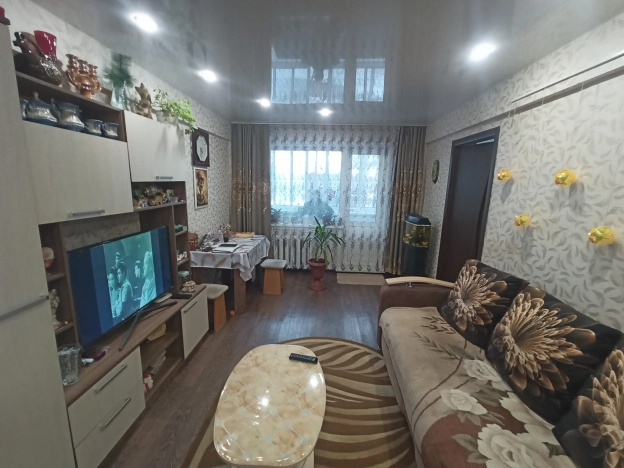 Купить двухкомнатную квартиру в Микрорайоне 15-й, Ангарск в Ангарске. Вариант № 33524, 1, площадь -  квм, цена 2850000 рублей