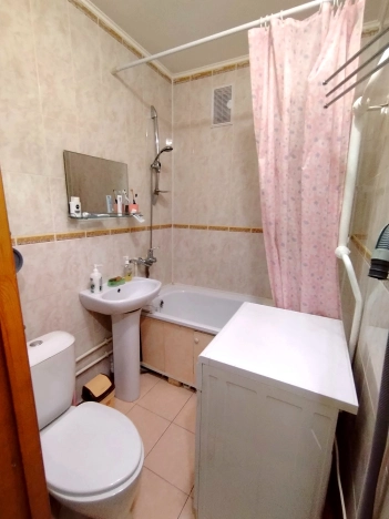 Купить квартиру на вторичке в Уфе. Вариант № 645477, 6, площадь -  квм, цена 4050000 рублей