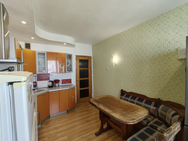 Купить трехкомнатную квартиру в Калуге. Вариант № 13511, 2, площадь -  квм, цена 5270000 рублей