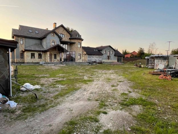 Купить дом в районе Выборгский в Санкт-Петербурге. Вариант № 40728, 11, площадь -  квм, цена 61500000 рублей