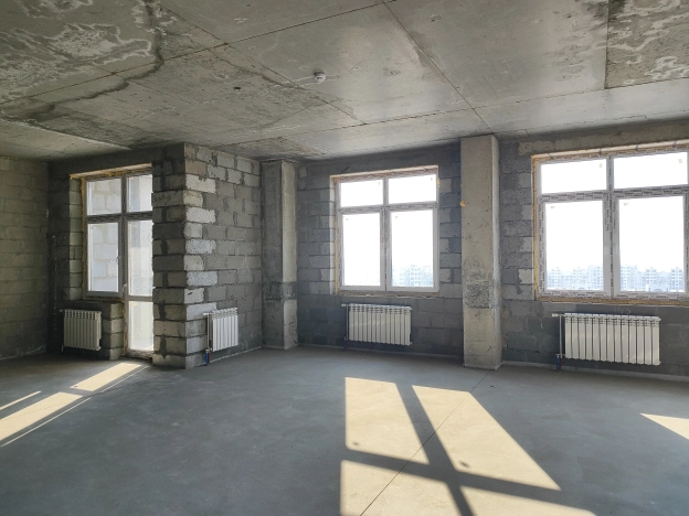 Купить трехкомнатную квартиру на улице 4-я Северная в Омске. Вариант № 27238, 4, площадь -  квм, цена 19602000 рублей