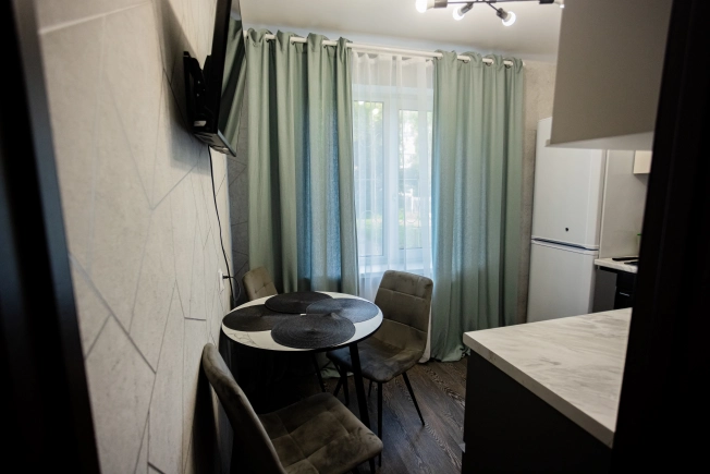 Купить трехкомнатную квартиру в Омске. Вариант № 2892536, 4, площадь -  квм, цена 4400000 рублей