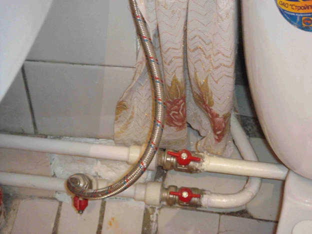 Купить однокомнатную квартиру на вторичке на улице Светлая в Новосибирской области. Вариант № 2720369, 5, площадь -  квм, цена 1200000 рублей