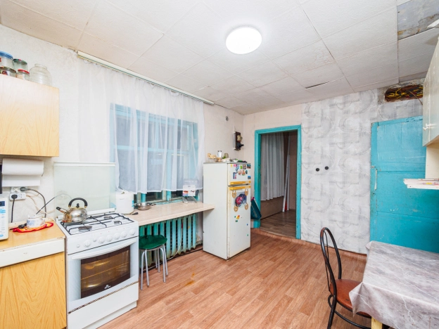 Купить четырехкомнатную квартиру в Омске. Вариант № 54108, 3, площадь -  квм, цена 2999000 рублей