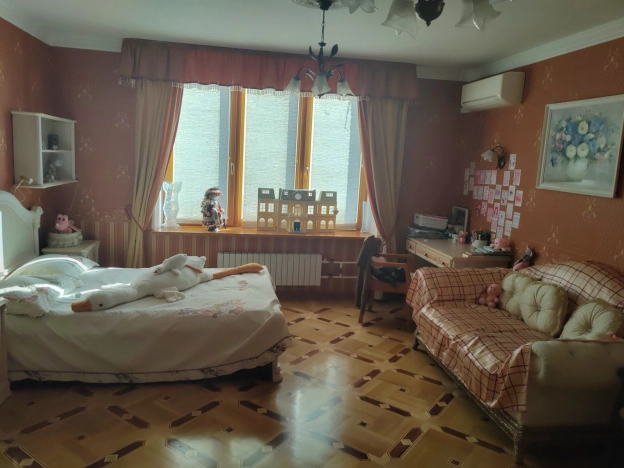 Купить квартиру в Москве. Вариант № 2349597, 27, площадь - квм, цена 72000000.0000 рублей