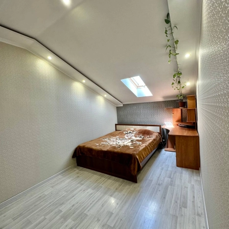 Купить трехкомнатную квартиру в Микрорайоне Фестивальный в Краснодаре. Вариант № 17424, 14, площадь -  квм, цена 6700000 рублей