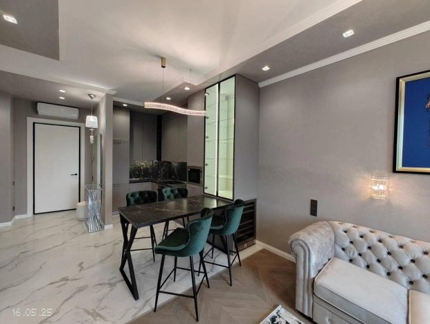 Снять квартиру в Москве. Вариант № 8494572, 7, площадь -  квм, цена 220000 рублей