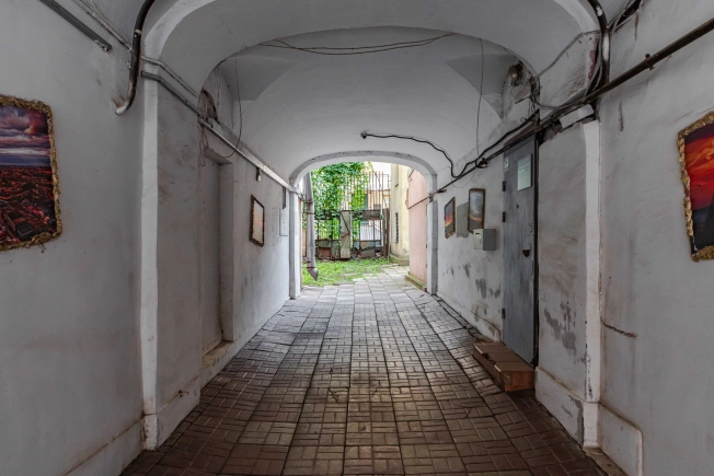 Купить трехкомнатную квартиру в районе Центральный в Санкт-Петербурге. Вариант № 14349, 19, площадь -  квм, цена 17900000 рублей