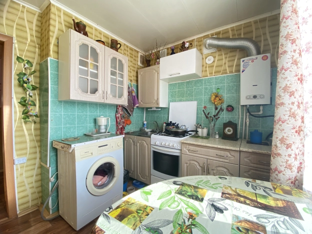 Купить трехкомнатную квартиру в Рязанской области. Вариант № 8905989, 1, площадь -  квм, цена 2250000 рублей