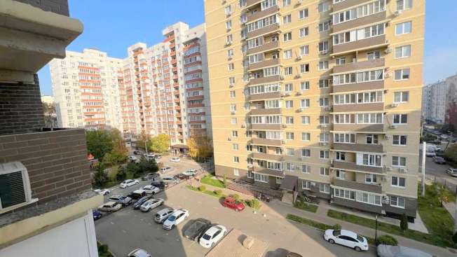 Купить двухкомнатную квартиру в Краснодаре. Вариант № 8954804, 23, площадь -  квм, цена 6700000 рублей