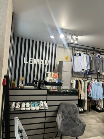 Купить торговые помещения в Новосибирске. Вариант № 2813582, 8, площадь -  квм, цена 9700000 рублей