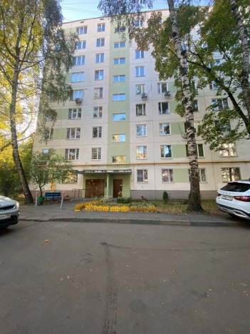 Купить трехкомнатную квартиру на вторичке в ВАО в Москве. Вариант № 5922162, 25, площадь -  квм, цена 13500000 рублей