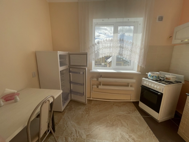 Снять дом в Тюменской области. Вариант № 5542923, 6, площадь -  квм, цена 405000 рублей