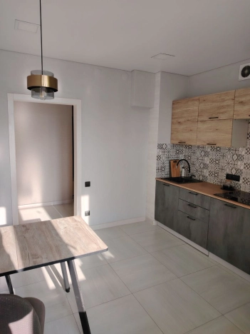 Купить квартиру на улице Токмакова в Чите. Вариант № 24852, 6, площадь -  квм, цена 9199000 рублей