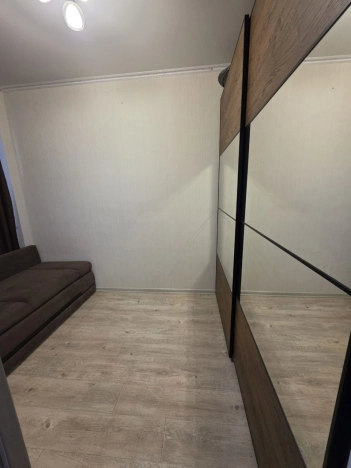 Купить двухкомнатную квартиру на улице 20-летия Октября в Воронеже. Вариант № 8372034, 4, площадь -  квм, цена 3050000 рублей