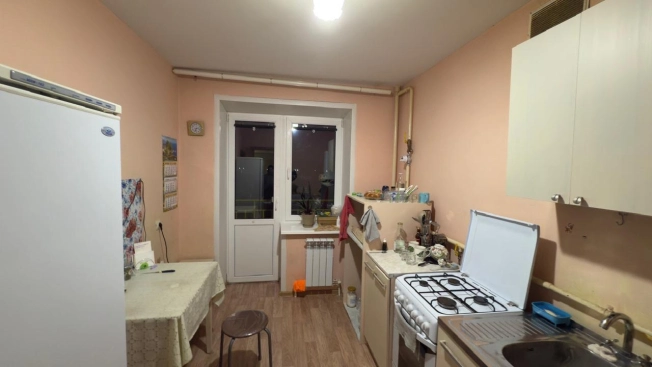 Купить квартиру в Брянской области. Вариант № 8055426, 3, площадь -  квм, цена 4490000 рублей