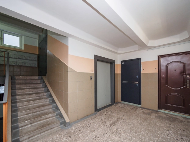 Купить двухкомнатную квартиру в Омске. Вариант № 9015730, 25, площадь -  квм, цена 7100000 рублей