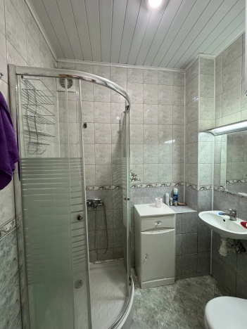 Купить однокомнатную квартиру на улице Олимпийская в Калининградской области. Вариант № 3037179, 18, площадь -  квм, цена 3640000 рублей