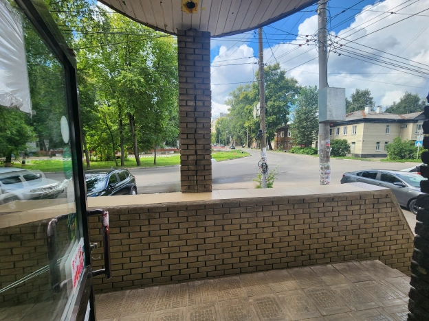 Купить торговые помещения в Нижнем Новгороде. Вариант № 2062215, 4, площадь -  квм, цена 17000000 рублей