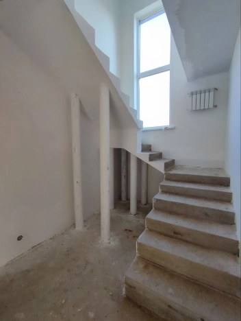 Купить дом на улице Заозёрный переулок в Смоленской области. Вариант № 1003689, 7, площадь -  квм, цена 8500000 рублей