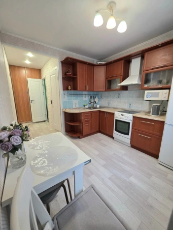 Купить однокомнатную квартиру в Южно-Сахалинске. Вариант № 699837, 10, площадь -  квм, цена 7600000 рублей