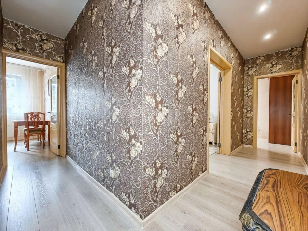 Купить двухкомнатную квартиру у метро Октябрьская в Новосибирске. Вариант № 19196, 5, площадь -  квм, цена 9990000 рублей