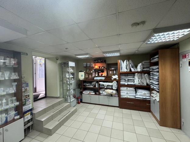 Купить офисы в Омске. Вариант № 9545, 0, площадь -  квм, цена 6500000 рублей