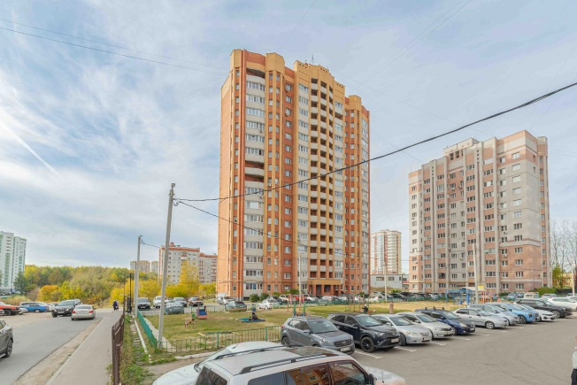 Купить трехкомнатную квартиру на вторичке в районе Октябрьский в Владимире. Вариант № 5922284, 2, площадь -  квм, цена 10200000 рублей