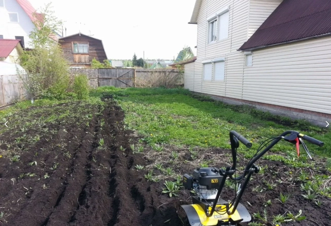 Купить дачу в районе Калининский в Новосибирске. Вариант № 53592, 3, площадь -  квм, цена 15000000 рублей