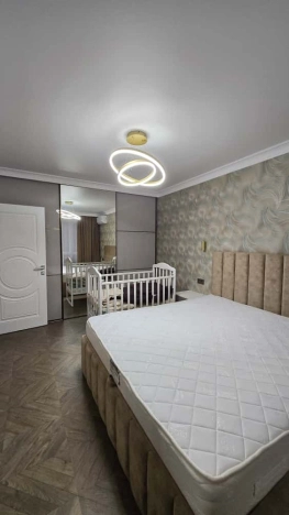 Купить трехкомнатную квартиру в Ростовской области. Вариант № 5922387, 8, площадь -  квм, цена 14900000 рублей