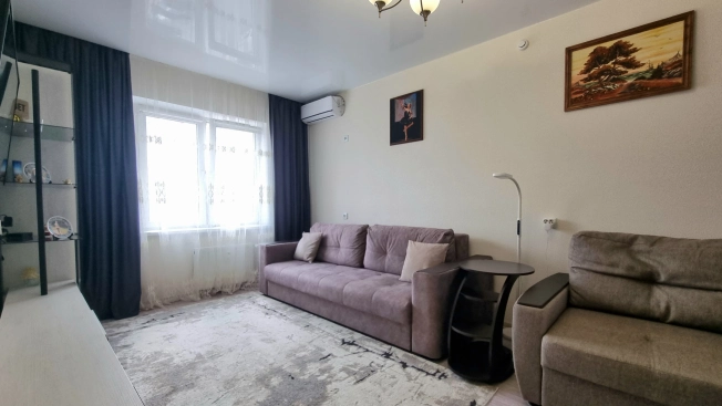 Купить однокомнатную квартиру в районе Октябрьский в Ростове-на-Дону. Вариант № 35224, 8, площадь -  квм, цена 4200000 рублей