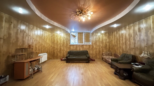 Купить дом в Микрорайоне Стройучасток, Старый Оскол в Старом Осколе. Вариант № 10762815, 14, площадь - квм, цена 13000000 рублей