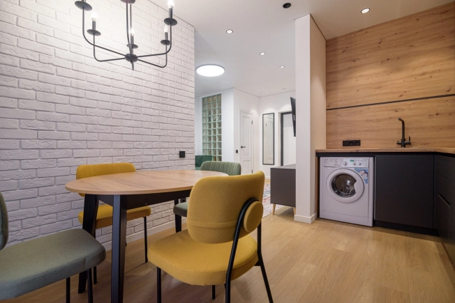 Купить квартиру у метро Площадь Гарина-Михайловского в Новосибирске. Вариант № 8143950, 6, площадь -  квм, цена 7700000 рублей