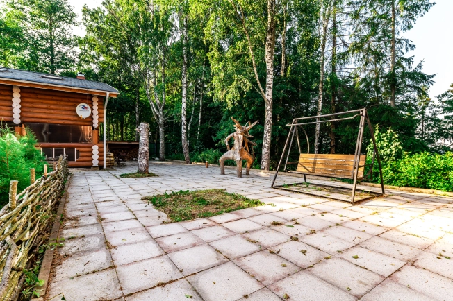 Купить земельный участок на улице Заречный переулок в Ленинградской области. Вариант № 579, 28, площадь - квм, цена 77000000 рублей