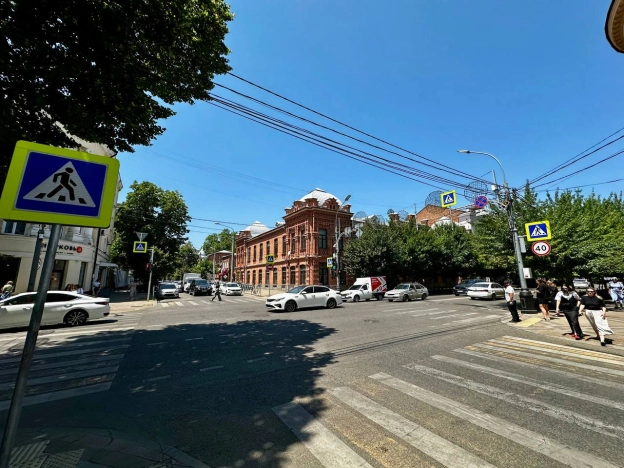 Купить двухкомнатную квартиру в Краснодаре. Вариант № 59911, 24, площадь - квм, цена 7900000.0000 рублей
