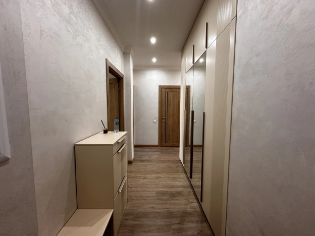 Купить квартиру в Москве. Вариант № 9041306, 9, площадь -  квм, цена 17949900 рублей