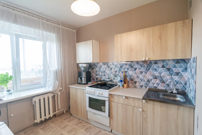 Купить однокомнатную квартиру на улице проезд Алексея Афанасьева в Петрозаводске. Вариант № 3064615, 12, площадь -  квм, цена 3800000 рублей