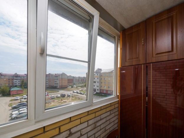 Купить двухкомнатную квартиру на улице бульвар Архитекторов в Омске. Вариант № 3993197, 16, площадь -  квм, цена 5300000 рублей