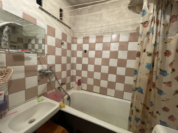 Купить двухкомнатную квартиру на вторичке на улице Парковая в Владимирской области. Вариант № 5922173, 12, площадь -  квм, цена 2000000 рублей