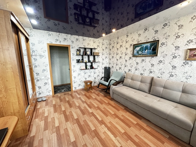 Купить квартиру на улице Звёздная в Пензенской области. Вариант № 42140, 6, площадь -  квм, цена 3300000 рублей