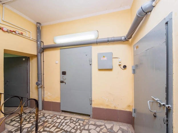 Купить коммерческую недвижимость в Омске. Вариант № 34842, 14, площадь -  квм, цена 42000000 рублей