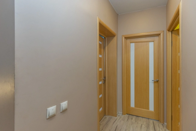 Купить трехкомнатную квартиру в Амурской области. Вариант № 35300, 10, площадь -  квм, цена 10000000 рублей