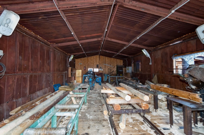 Купить коммерческую недвижимость в Тобольске. Вариант № 1366, 33, площадь -  квм, цена 15000000 рублей